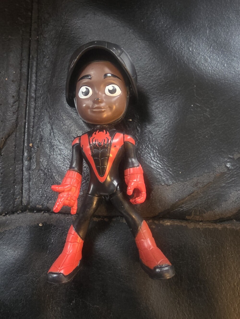 Spidey and his Amazing Friends Marvel Hero Reveal Mask-Flip Miles